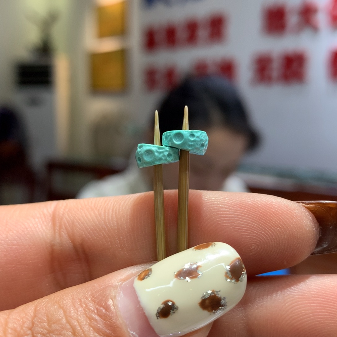 绿松石配饰未镶嵌