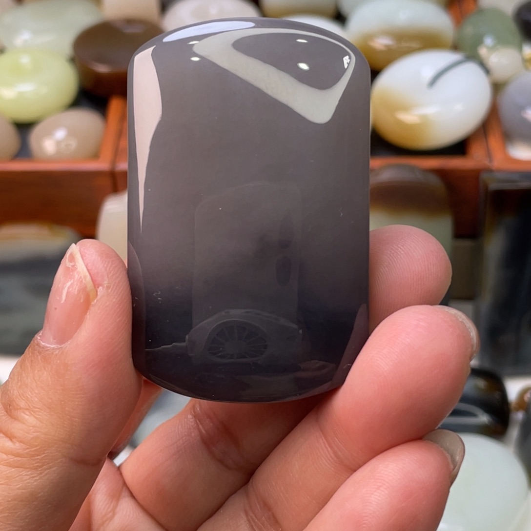 和田玉颈饰未镶嵌设****k