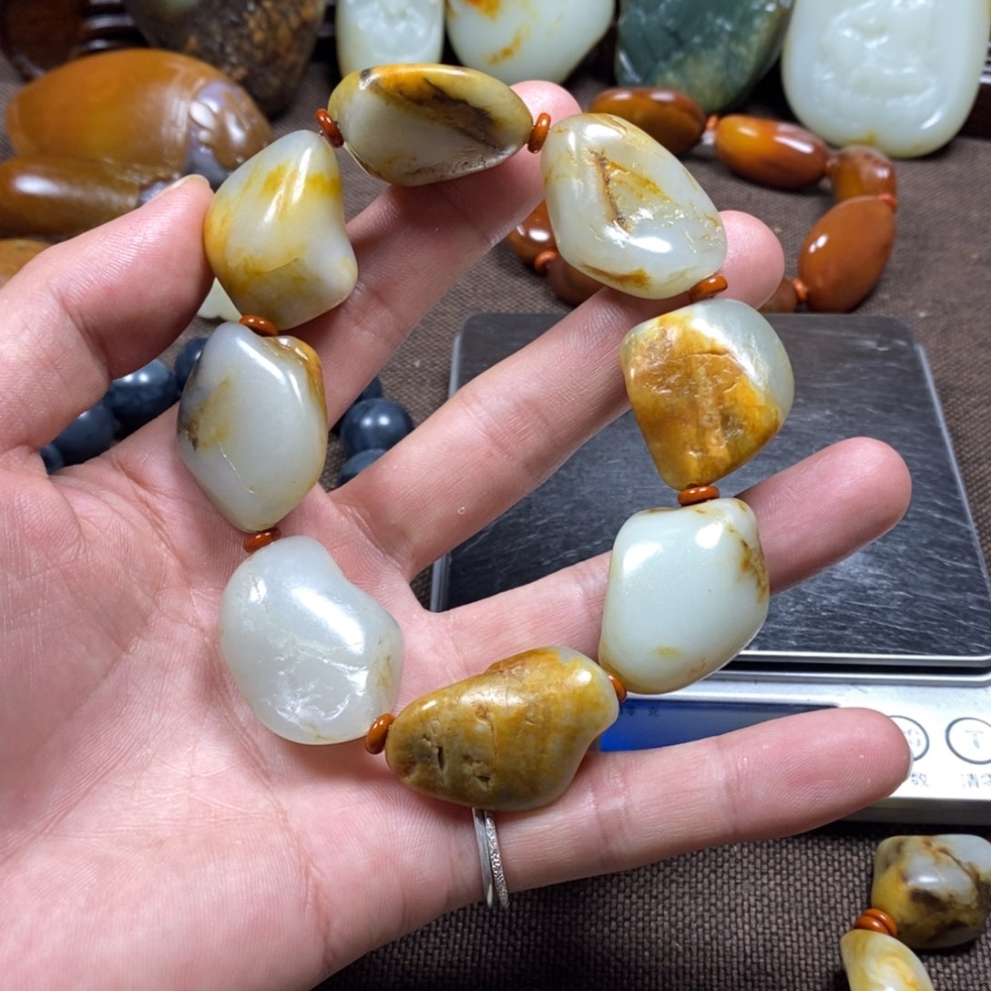 春***唤和田玉未镶嵌挂件