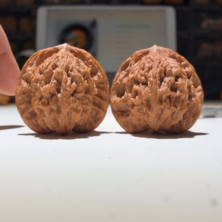 文玩核桃把件虎头44