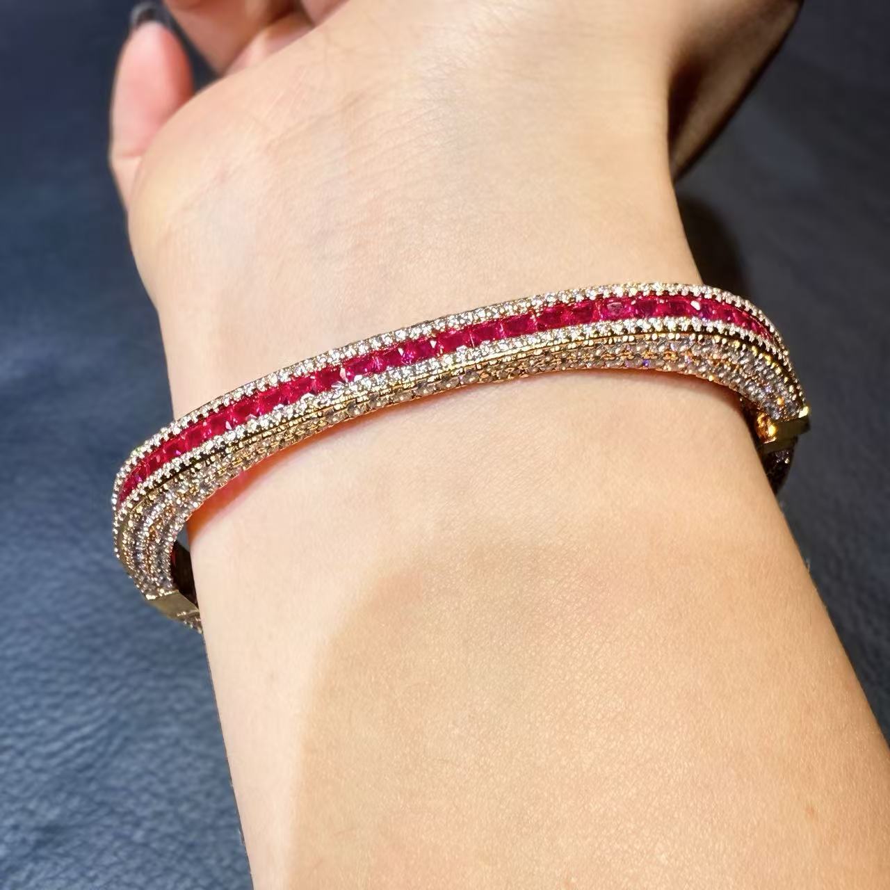典藏轻奢-红宝石-高精切宝石手镯YE-1581