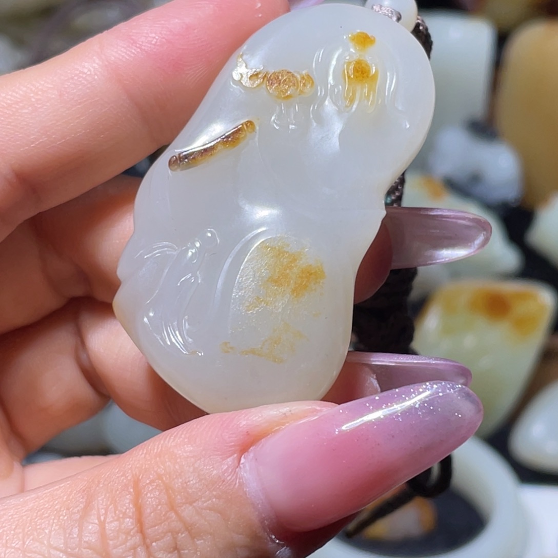 河***马颈饰未镶嵌和田玉