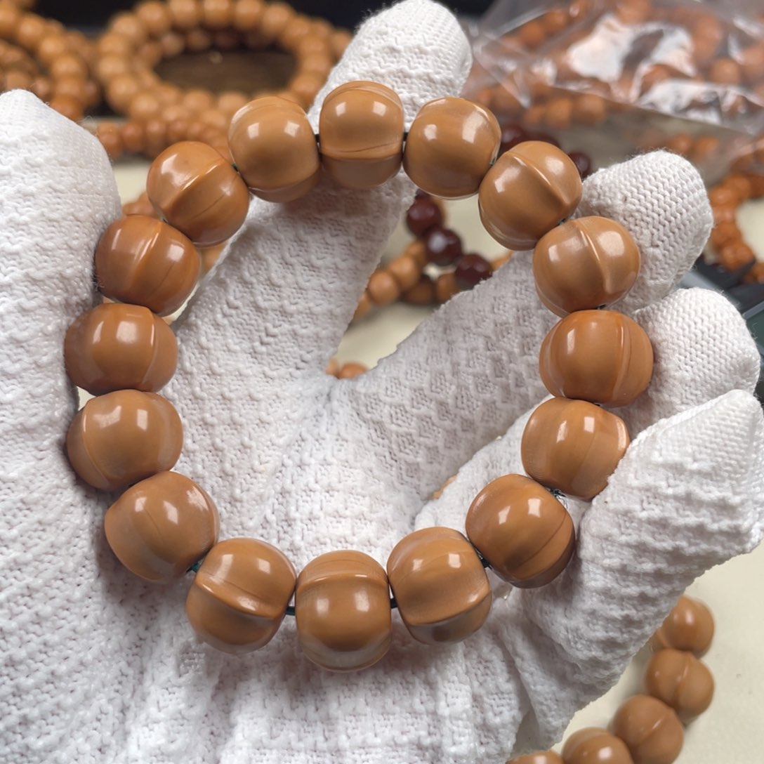 猴头核桃手串三花鲨鱼泛油油点