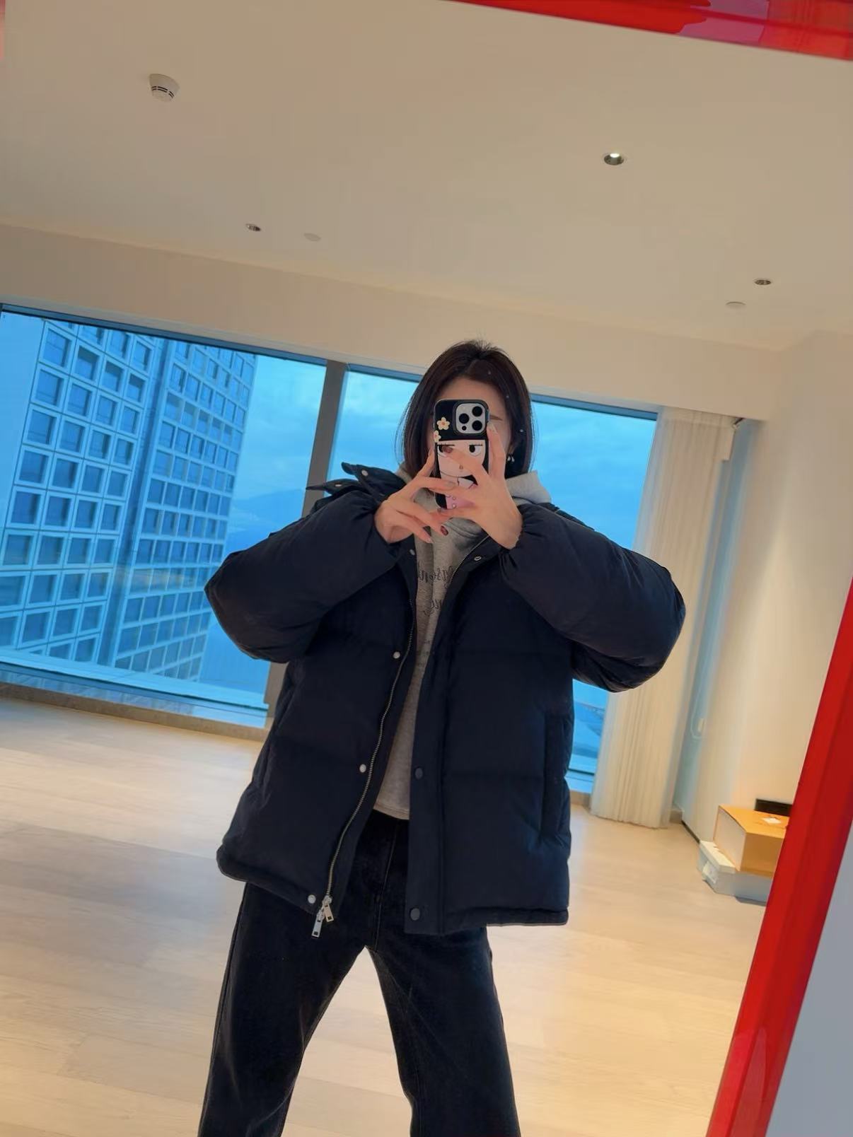 YS454 深蓝色连帽鹅绒服【干洗】