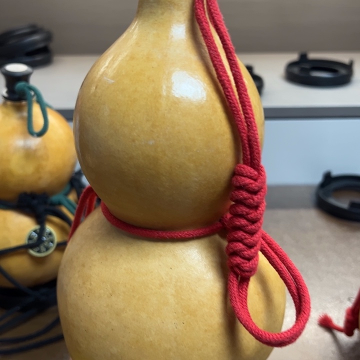 邮政邮政我摸邮政邮政邮政邮政呀