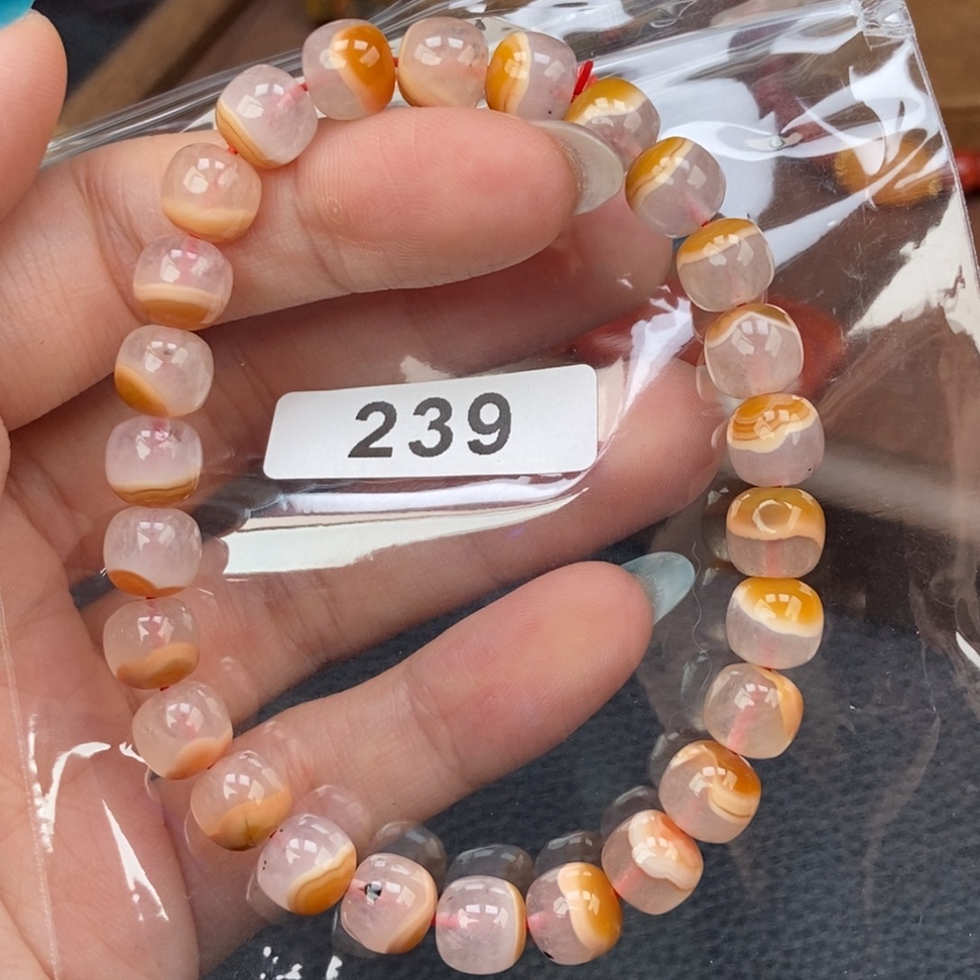 南红玛瑙未镶嵌手链卡8