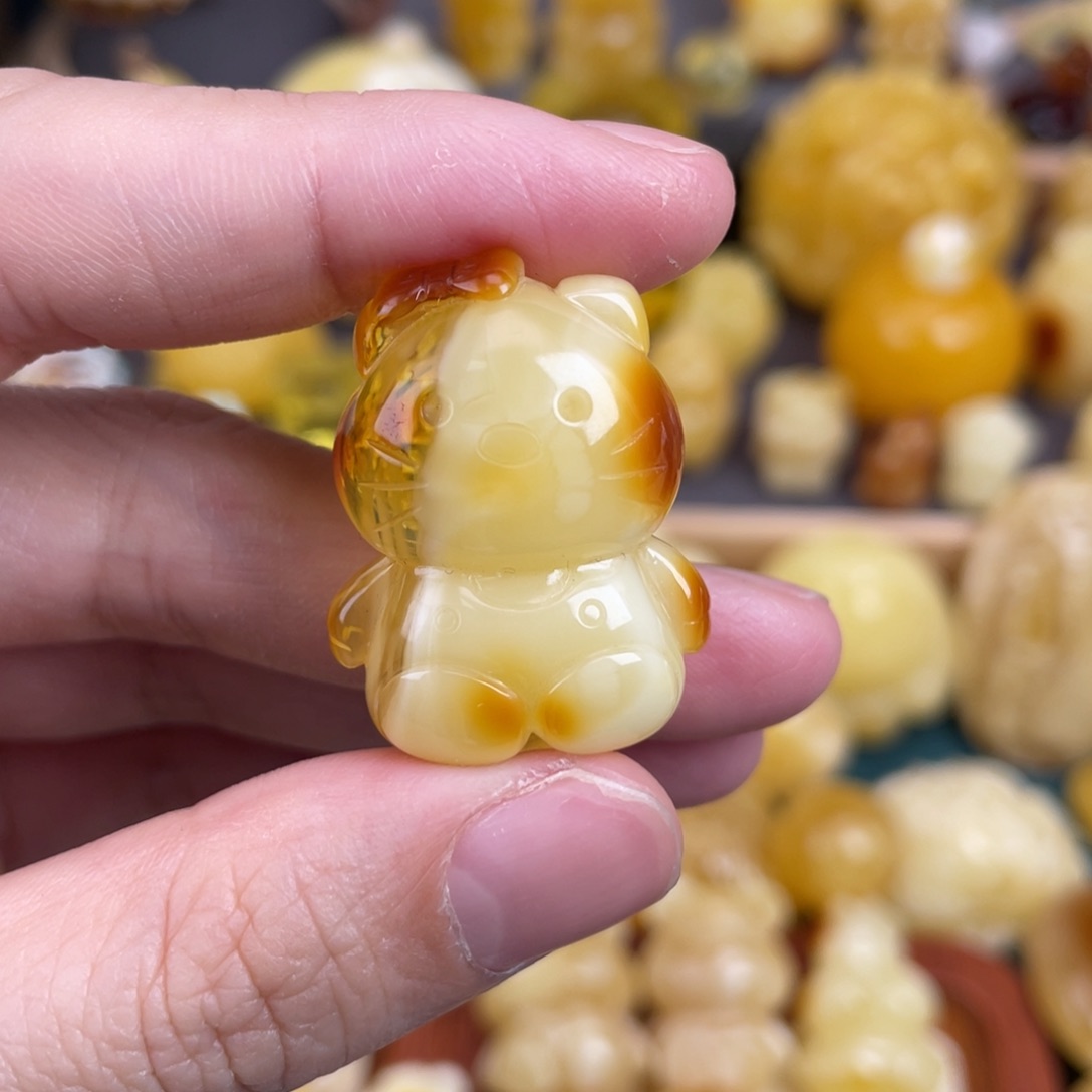 琥珀裸石未镶嵌蜜蜡