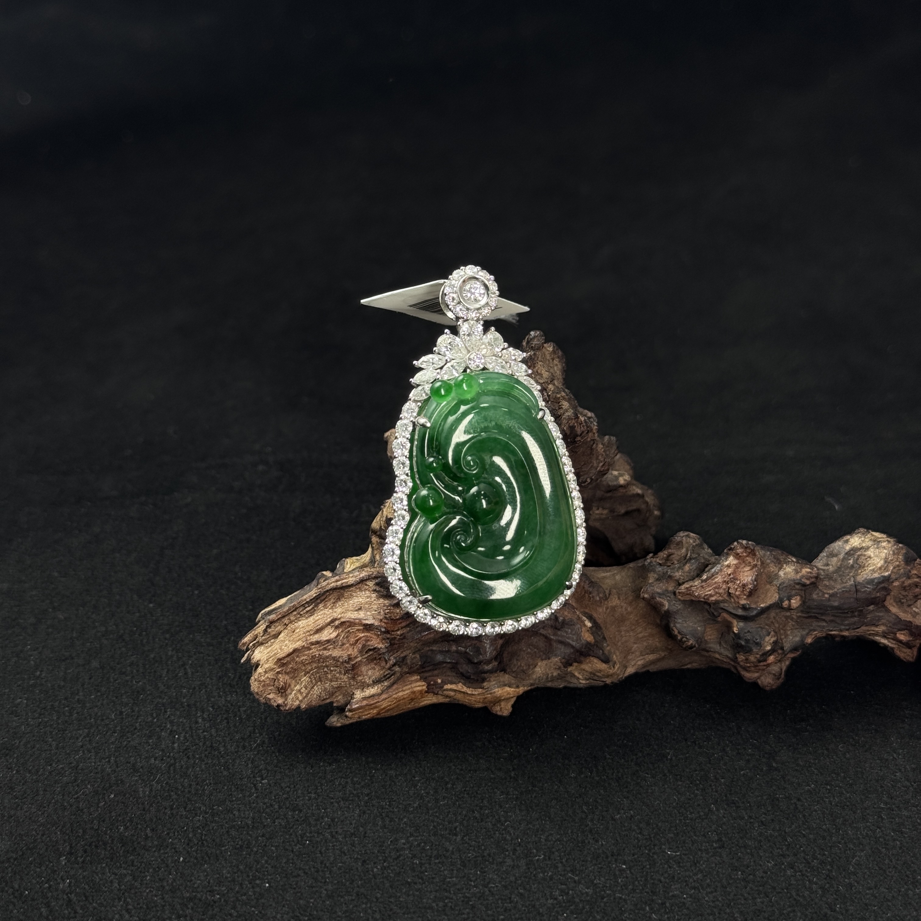 【诚翠拍品第一百一十二期午】翡翠120吊坠HQT8023金