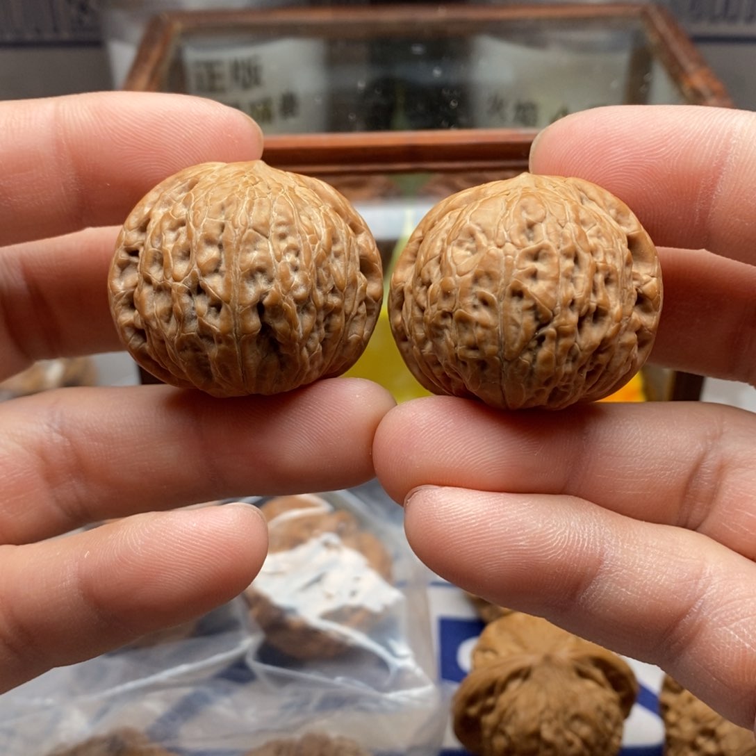 核桃把件三六铁锤妹妹