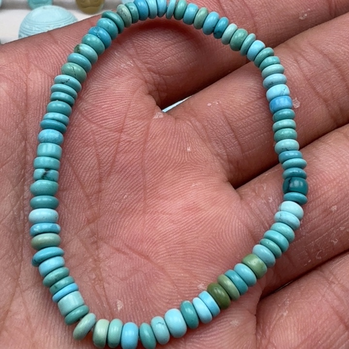 萝***.绿松石未镶嵌珠宝奇石