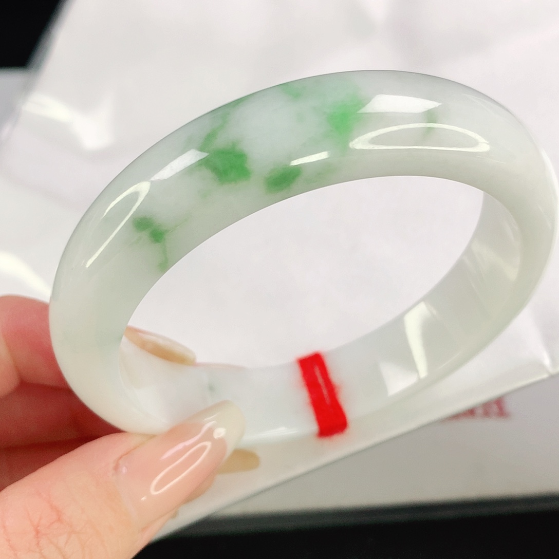 翡翠手镯未镶嵌58.6圈口