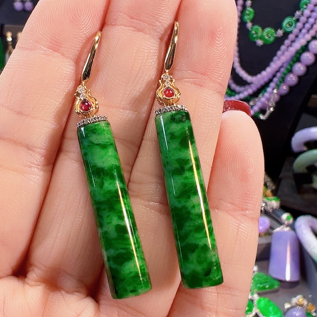 翡翠18K金镶嵌耳饰签收后24小时鉴赏期