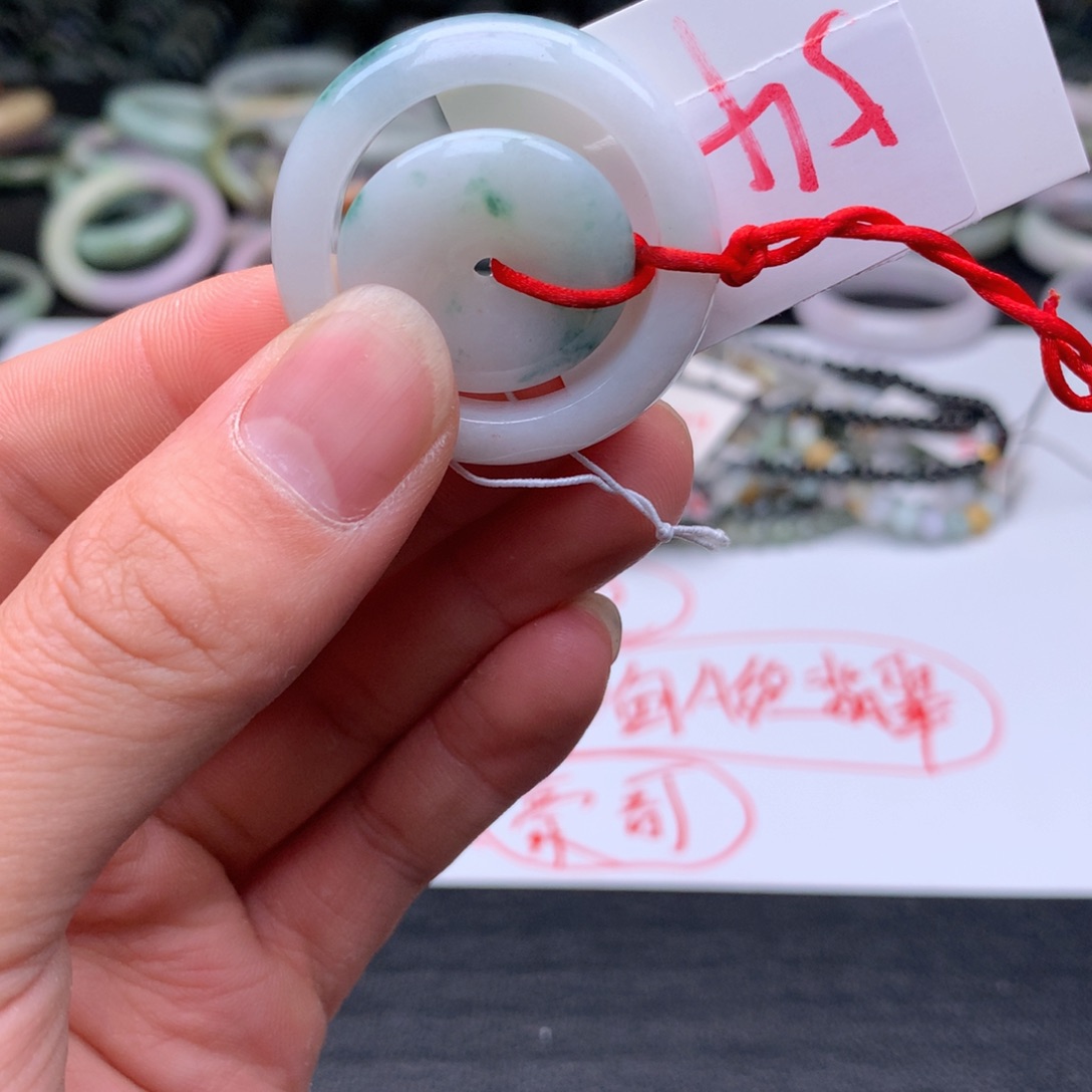 翡翠手镯未镶嵌56588877778