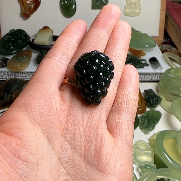 蛇纹石玉合金颈饰