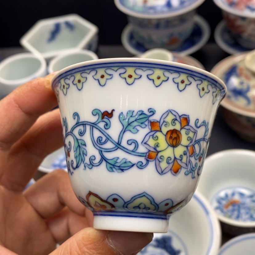 【闪购商品】景德镇青花斗彩主人杯