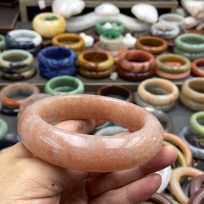 【闪购商品】石英质玉手镯55未镶嵌遗**生