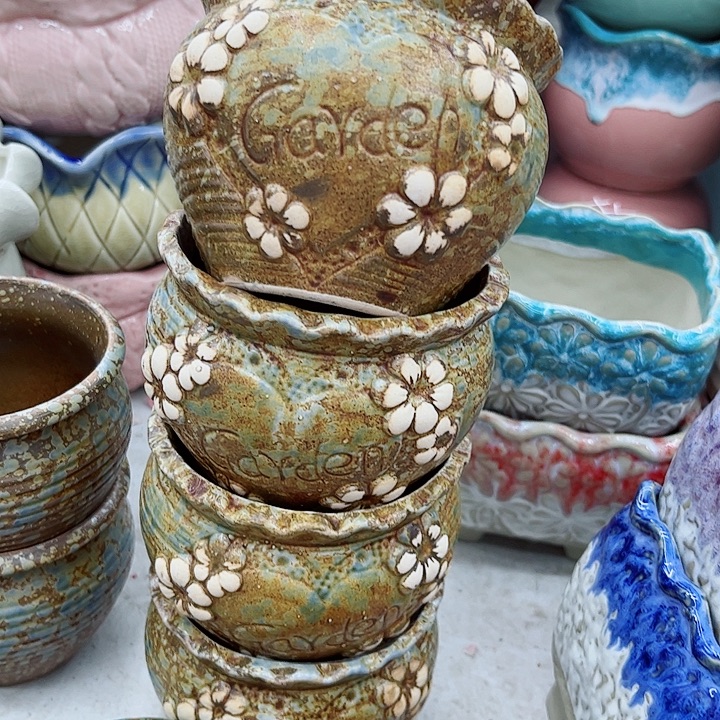 多肉绿植陶瓷花盆9.9包邮，有孔