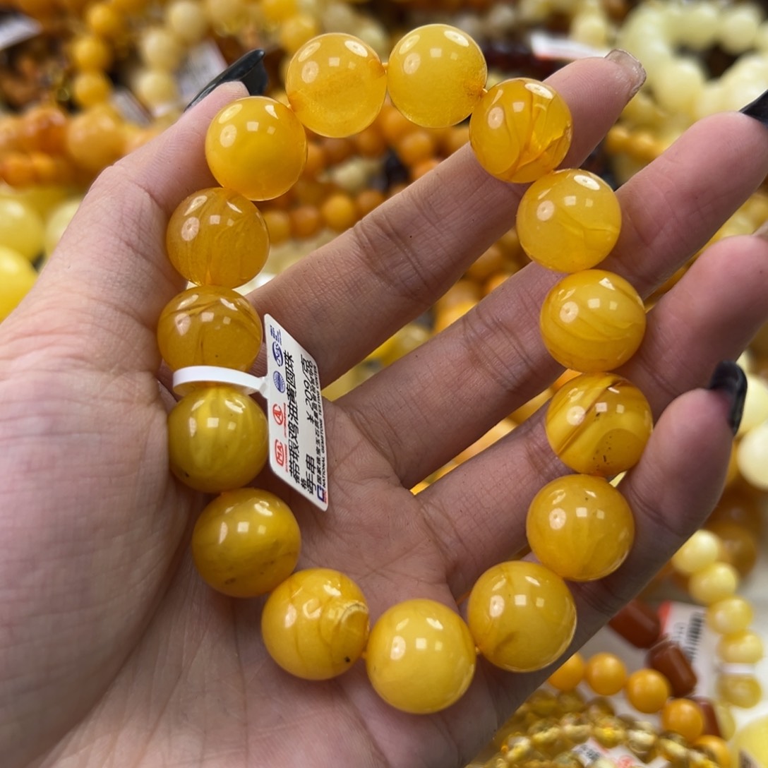 琥珀珠宝奇石未镶嵌