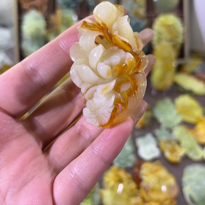 未镶嵌蛇纹石玉颈饰