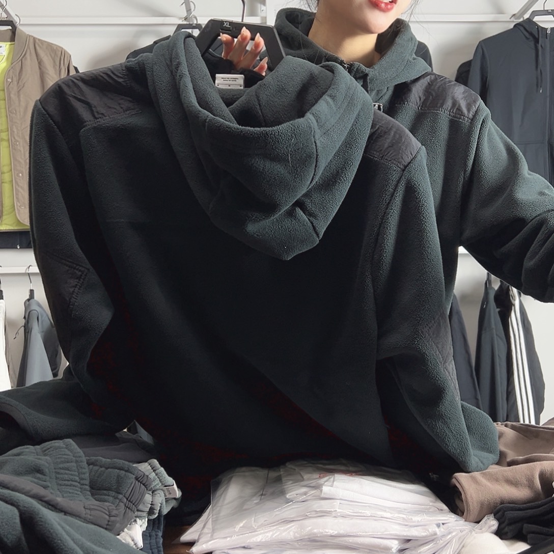 4883黑色M码110-130斤不退换