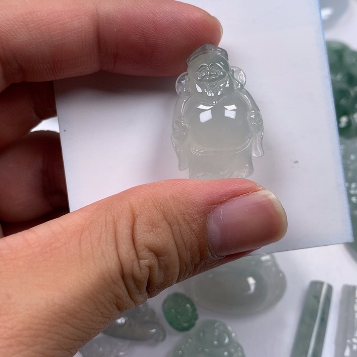 翡翠未镶嵌颈饰吊坠