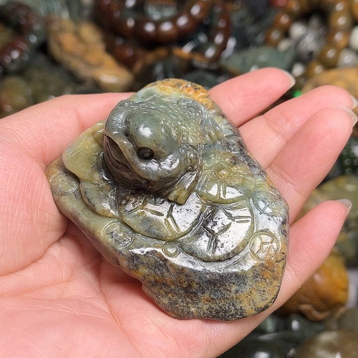 岫岩河磨玉（透闪石质玉）未镶嵌挂件