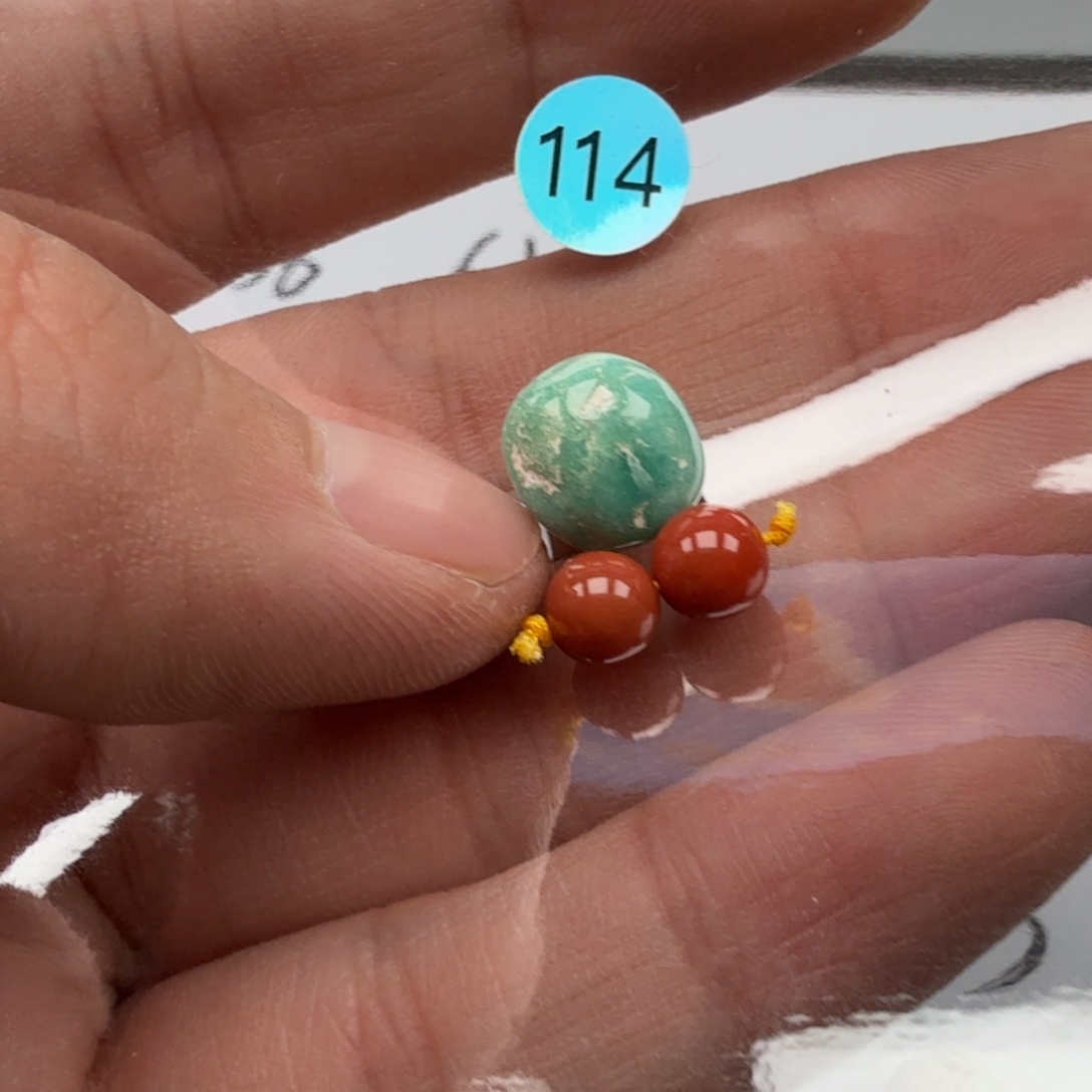 南红玛瑙未镶嵌珠宝奇石