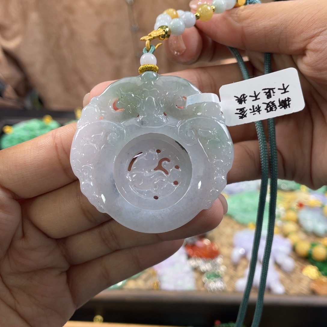 翡翠颈饰未镶嵌代编织