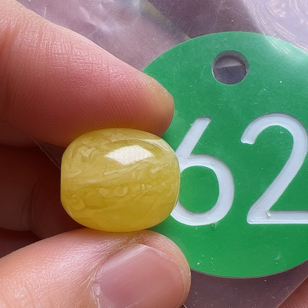 蜜蜡未镶嵌珠宝奇石12.6/14.2m m