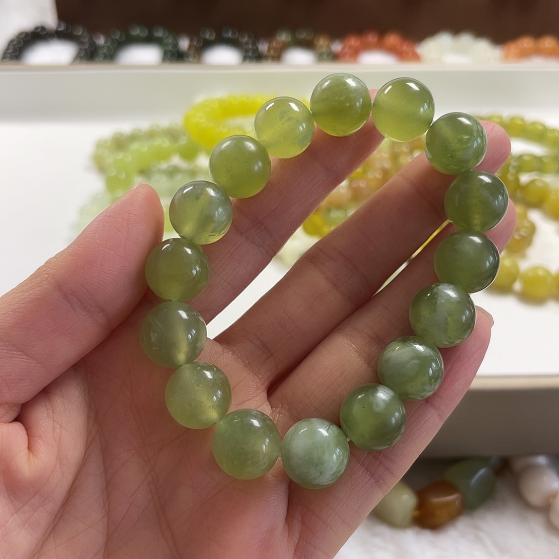 蛇纹石玉未镶嵌手链