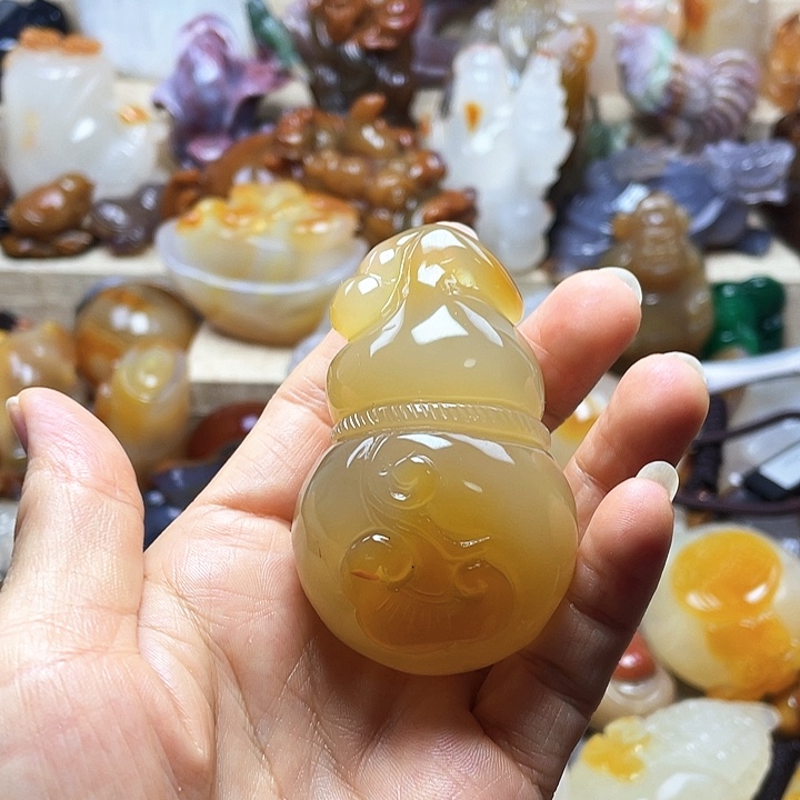 有***暏玛瑙/玉髓未镶嵌饰品