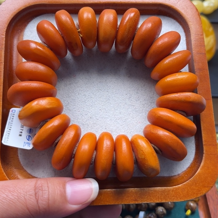 琥珀未镶嵌珠宝奇石M174号22+橘皮大饼子