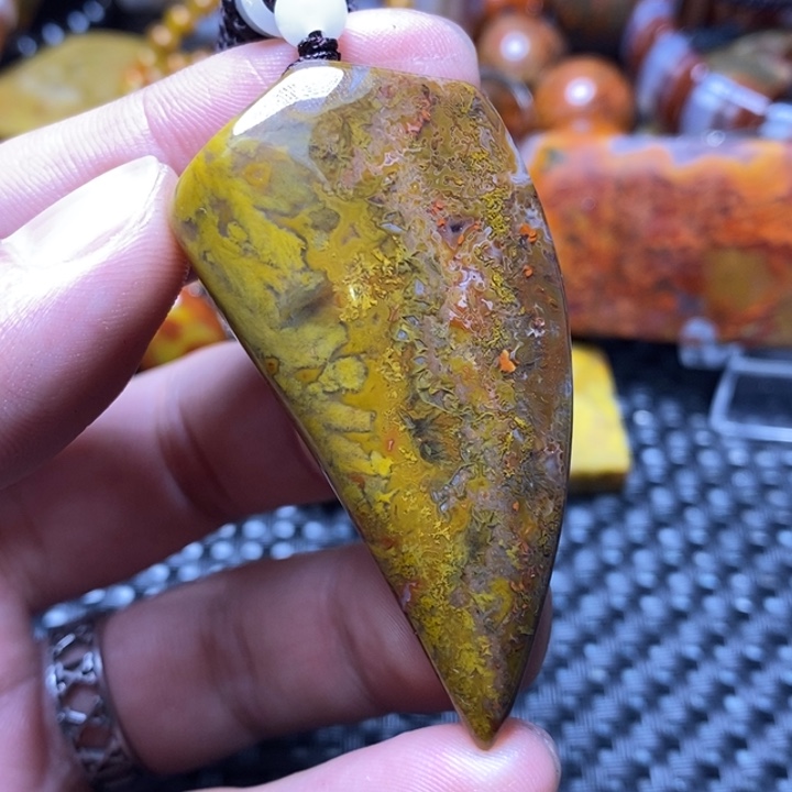 玛瑙/玉髓颈饰未镶嵌