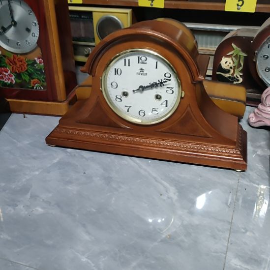 用***3指针款老式机械台钟正常使用一年质保