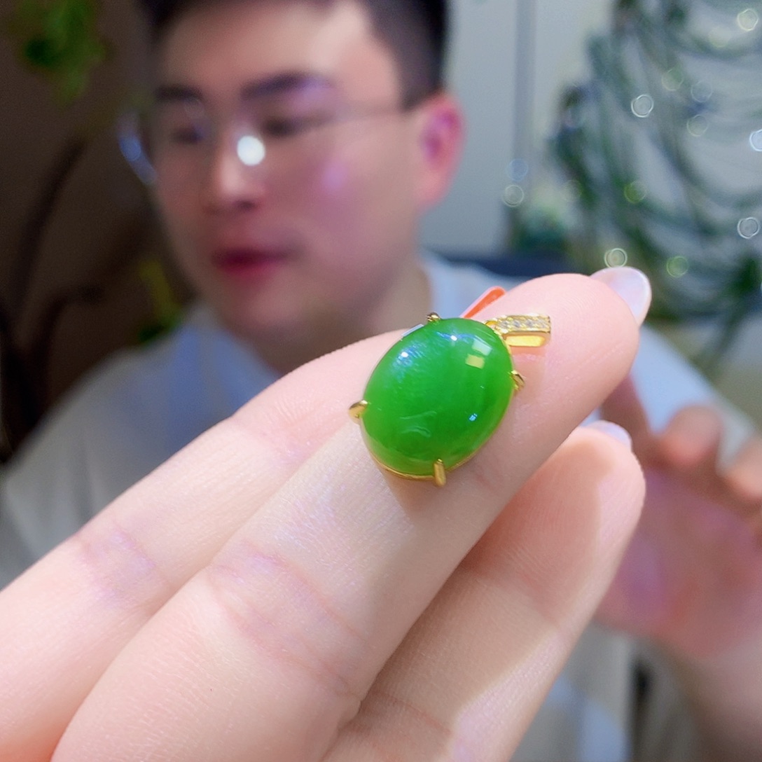 颈饰银S925镀金镶嵌和田玉（碧玉）