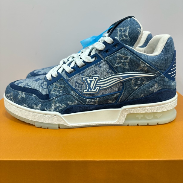 99新 LouisVuitton/路易威登 40.5码 trainer 牛仔满印 中帮板鞋
