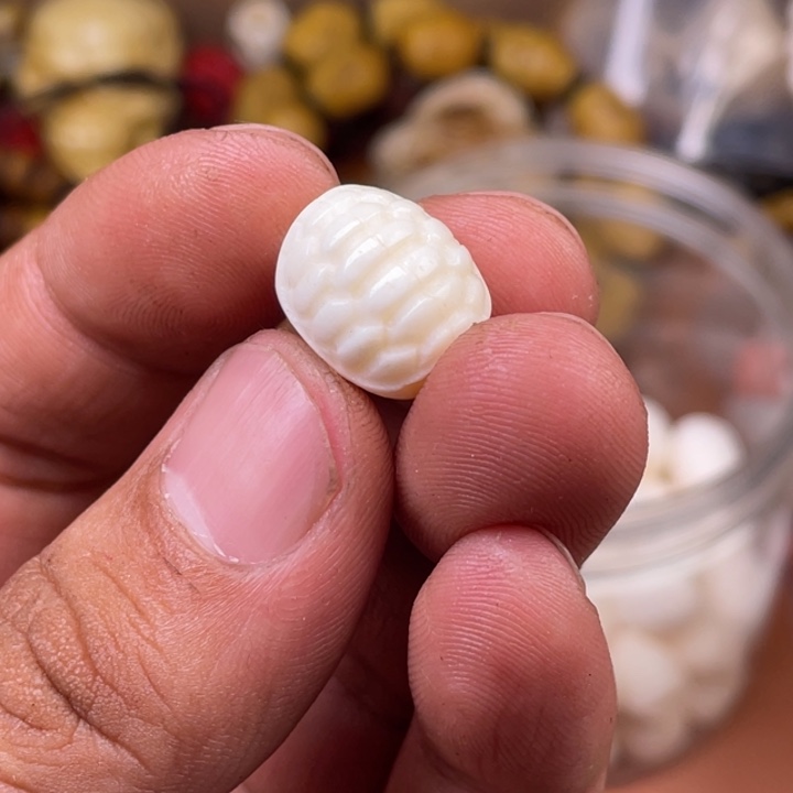 驼骨手串/手链人攻击样子