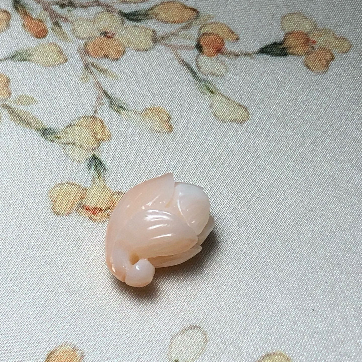 mo mo玉兰花配饰，9.4*13 mm，饱满圆润形，淡粉色
