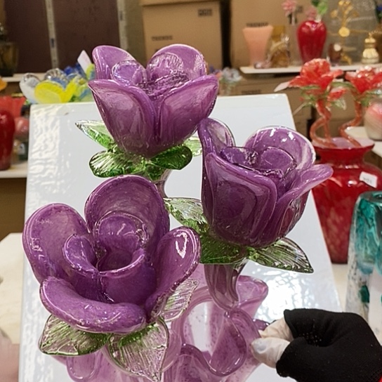 琉璃花瓶高45厘米宽9厘米