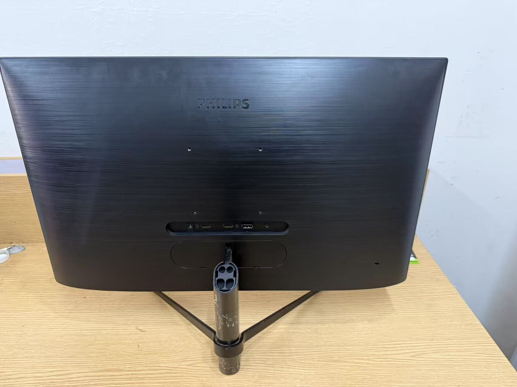 9新 Philips/飞利浦 27寸2k144hz直面无边框显示器