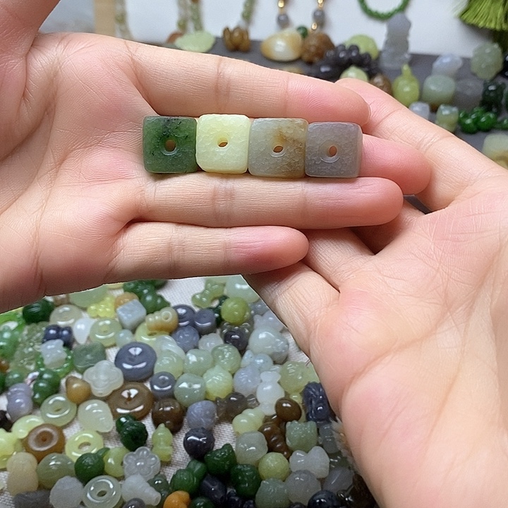 未镶嵌和田玉挂件方扣68一个多样性发其一