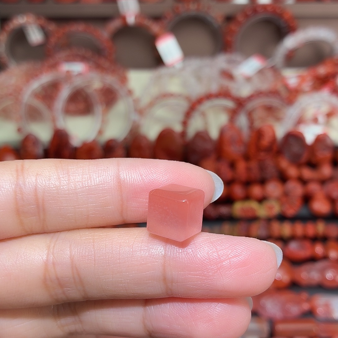 南红玛瑙未镶嵌颈饰方糖卡10