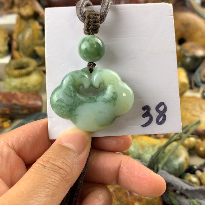 岫岩河磨玉（透闪石质玉）未镶嵌珠宝奇石