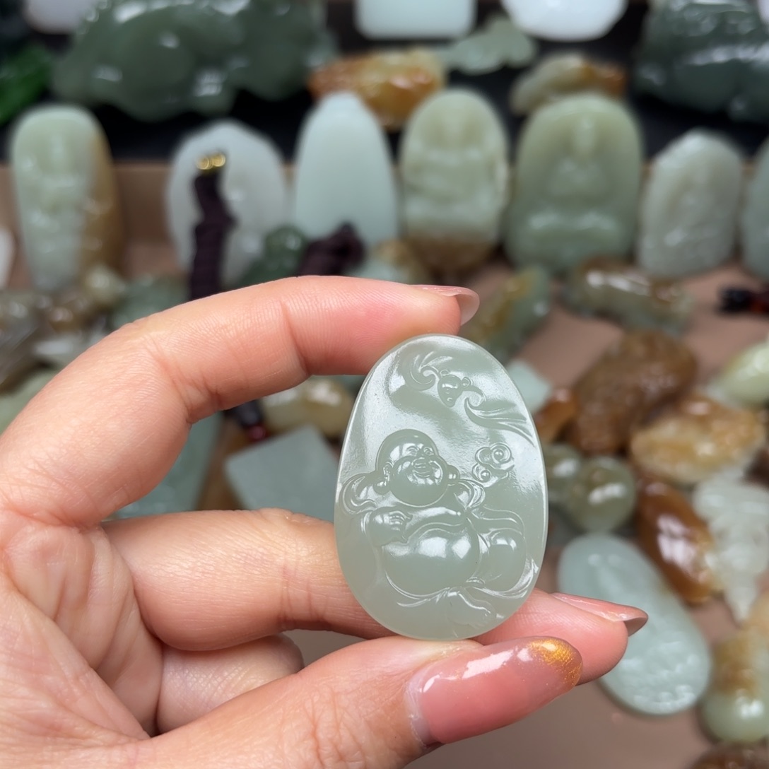 和田玉颈饰未镶嵌