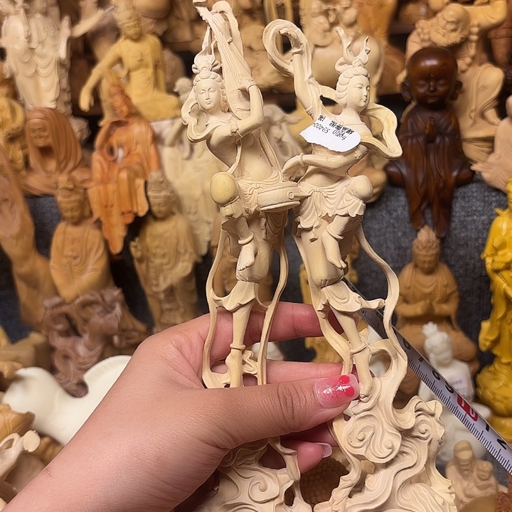 黄杨木黄杨木瑕疵飞天