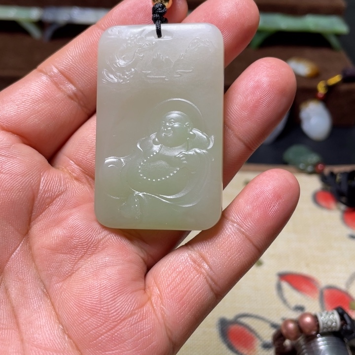 和田玉（糖玉）未镶嵌颈饰