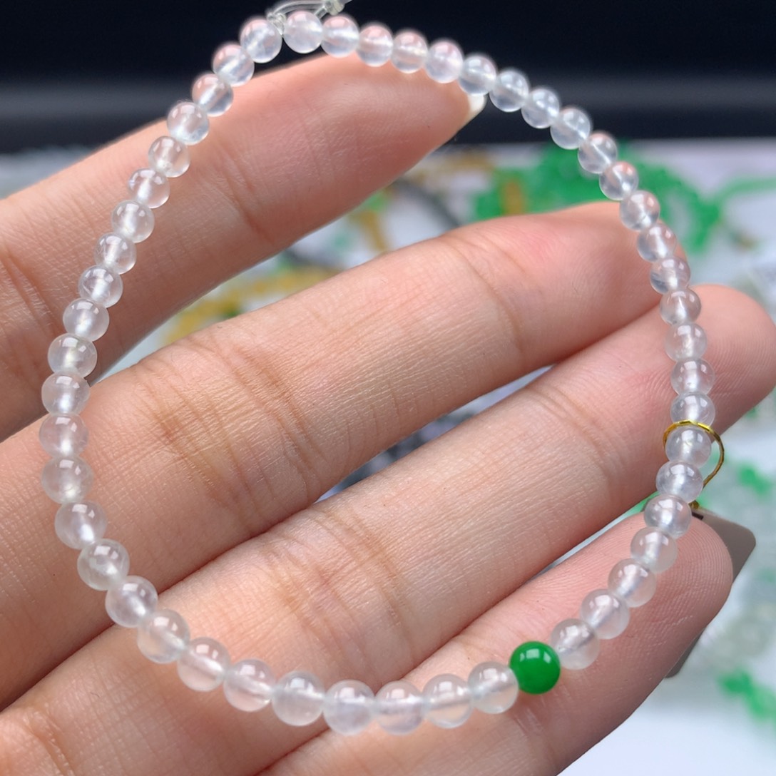 翡翠手链未镶嵌卡