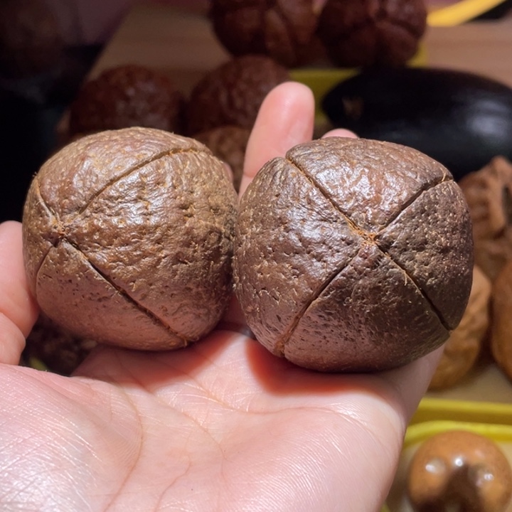 桃核把件四瓣金刚无相