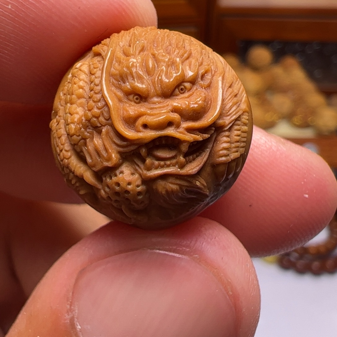 吊坠猴头核桃精修龙珠
