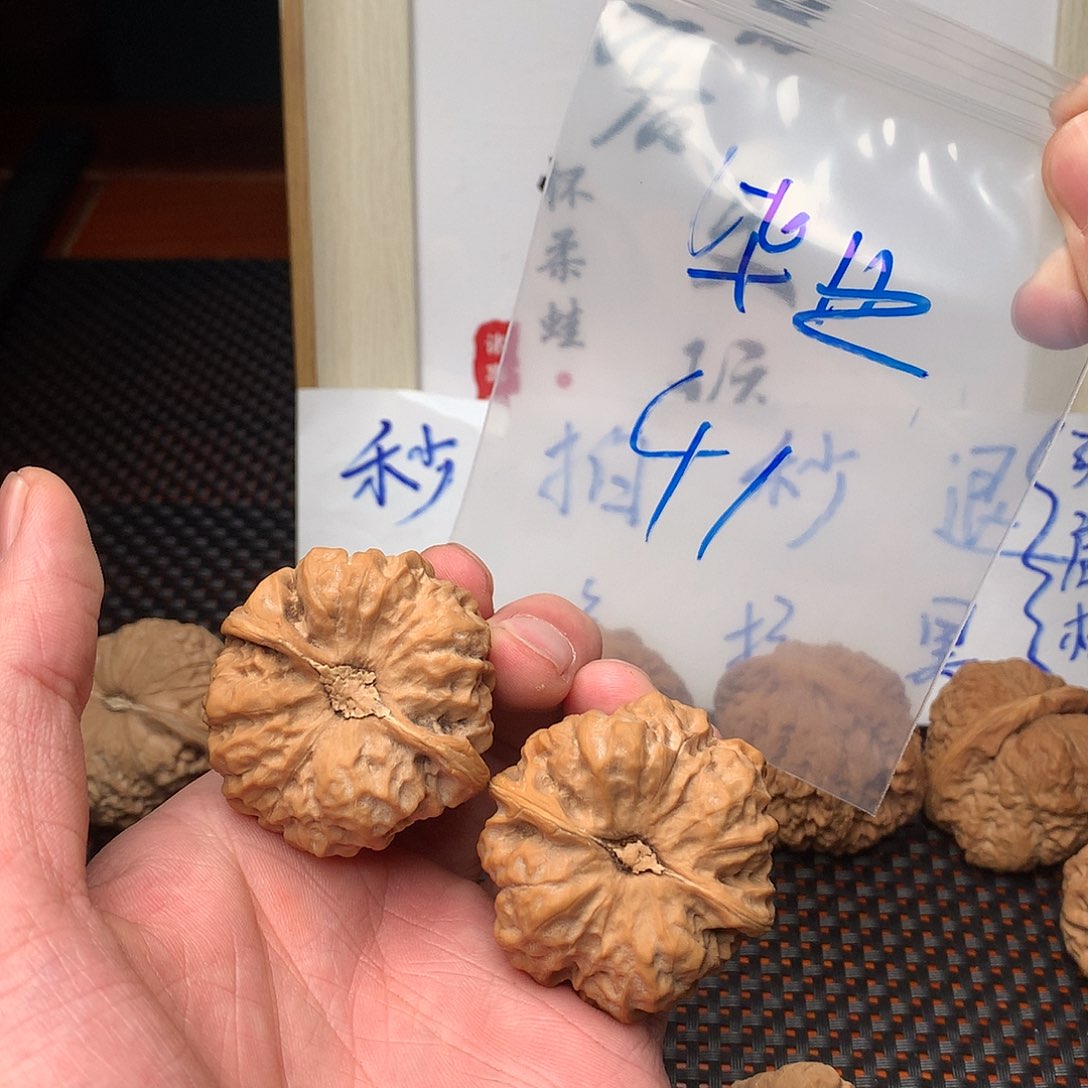 文玩核桃把件八方客文玩111111